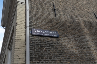 Varkenmarkt 75, Dordrecht
