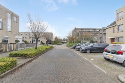 Van der Waalsstraat 9, Ridderkerk